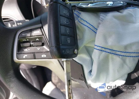 2020 Hyundai Accent Se из США, поврежденный, VIN 3KPC24A61LE104008